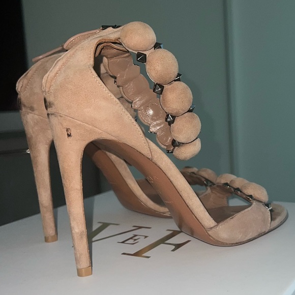 Alaia Bombe Heels Size 37 in Blush - Picture 5 of 6